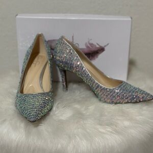 New in box. Never worn!